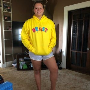 Meet your Posher, Mercedes